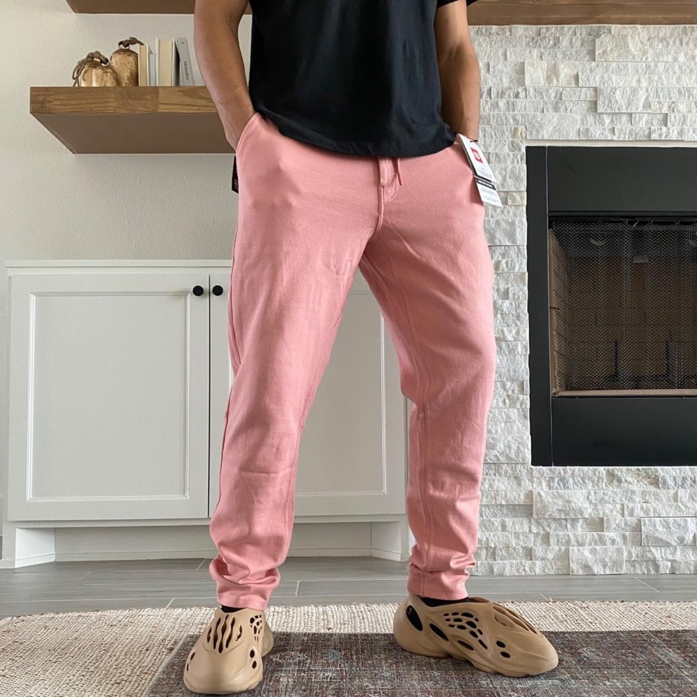 NWT 686 Everywhere Performance Double Knit Pants in Rosette Size L New w/Tag